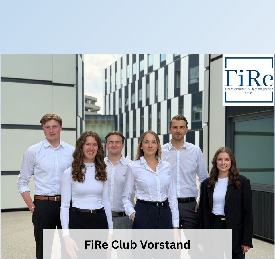 Der FiRe Club Vorstand 2026/27 vor der WU Wien